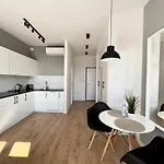 K22 Slawinska 503 Sun-city * ורשה